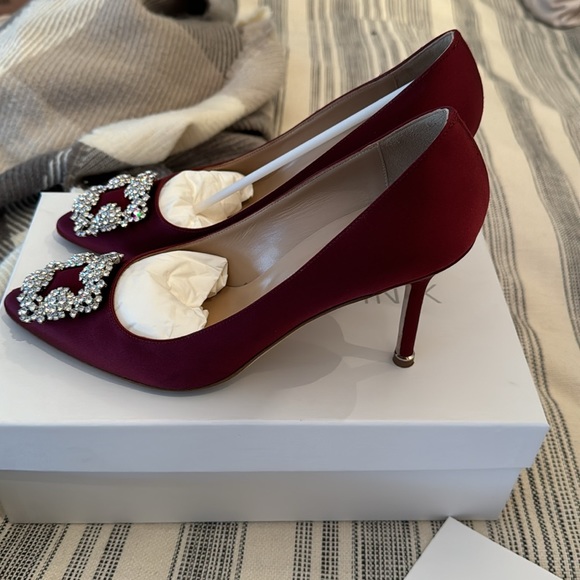 Manolo Blahnik Hangisi - Picture 5 of 16